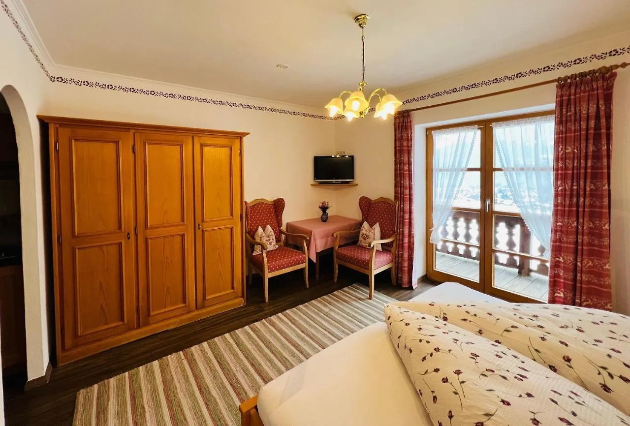Gaestehaus Kleinbuch 바트비제 0*,